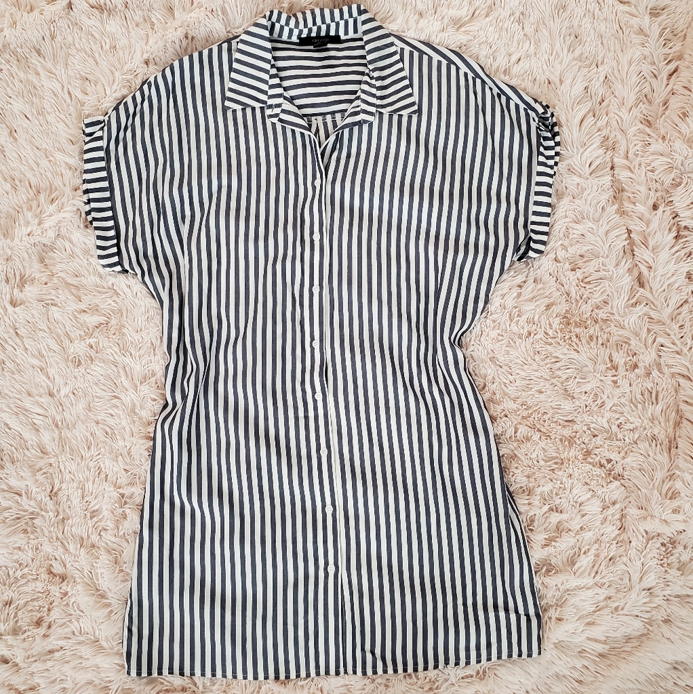Loose fit striped collared dress